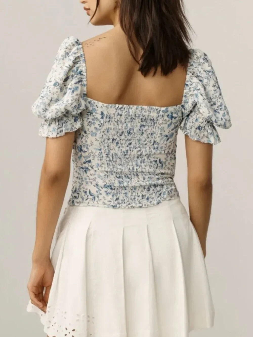 Reformation Marin Top Sz2 Nile Blue Ivory Floral French Blouse